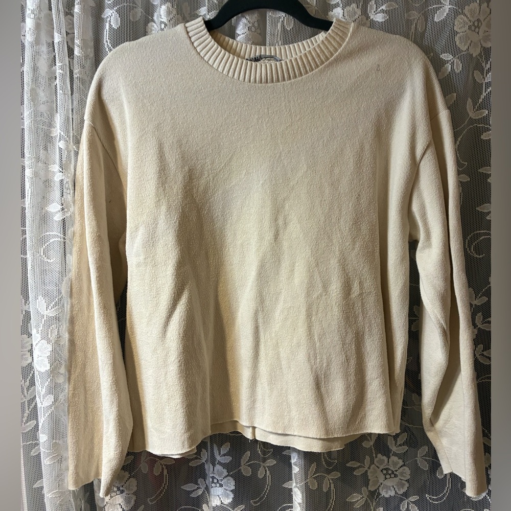 Zara Women's Cream Crew Neck Sweater size medium